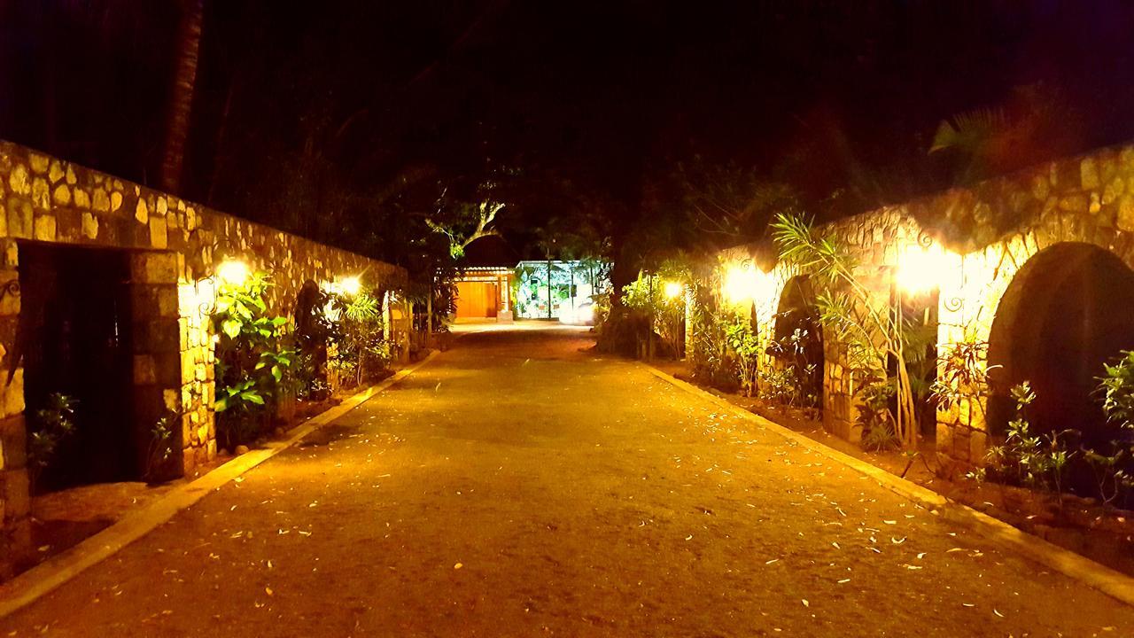 Villa In Le Tamier, 4 Bedrooms, 300M Flic En Flac Beach المظهر الخارجي الصورة