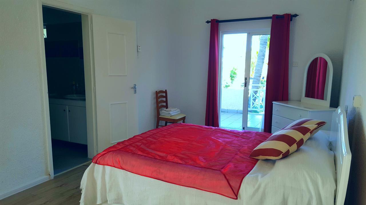 Villa In Le Tamier, 4 Bedrooms, 300M Flic En Flac Beach المظهر الخارجي الصورة